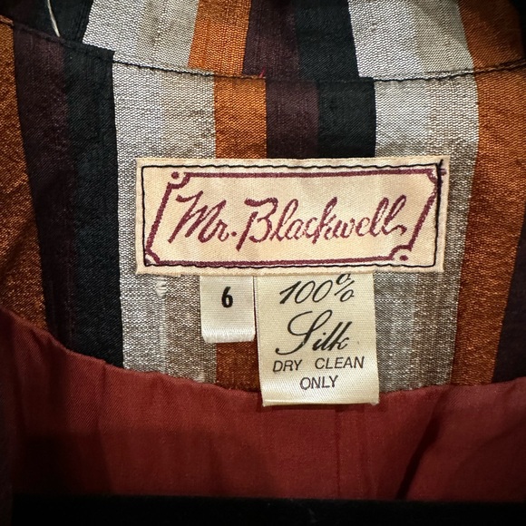 Vintage 1960’s Mr. Blackwell striped blazer 100% silk (Sz 6) - Picture 9 of 14